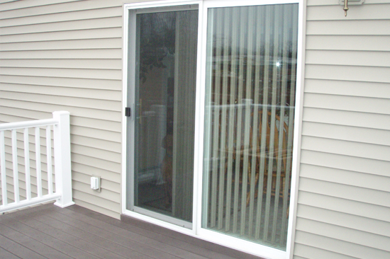 Crestline-screen-door-repair